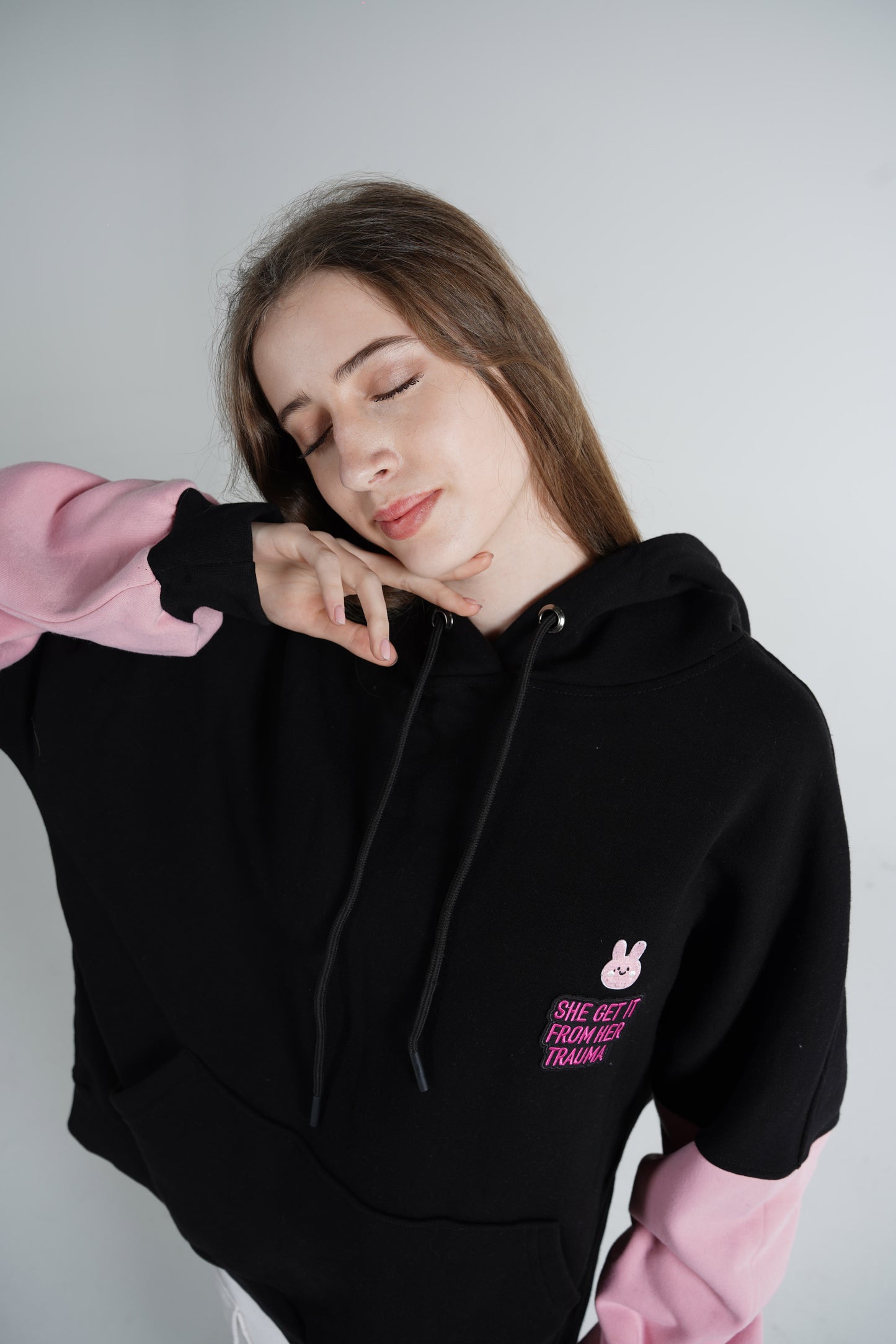"She get it from her trauma" Hoodie
